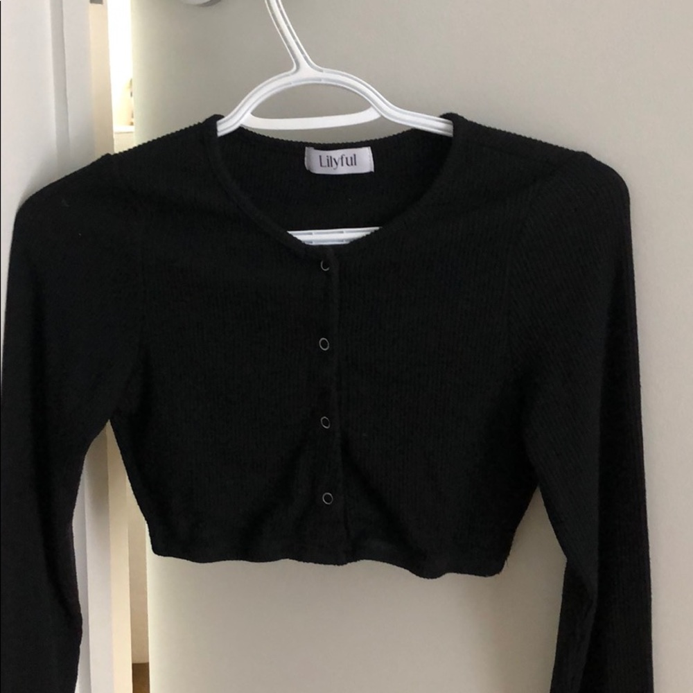 Black button up crop top
